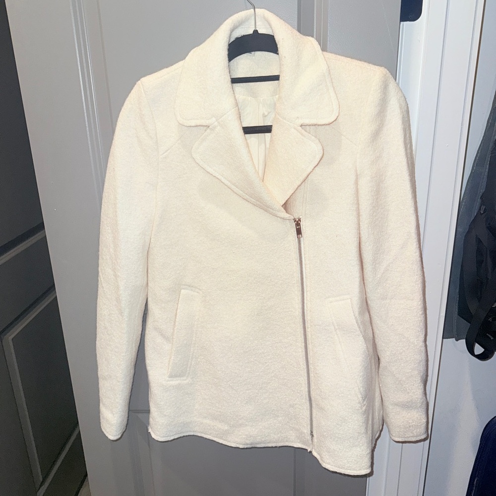 ZARA Trafaluc TRF Bouclé Asymmetric Zip Jacket – Off White – Size XS